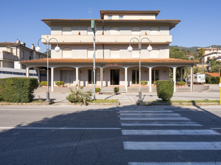 Albergo in vendita, via per Camaiore  33, Monsagrati, Pescaglia