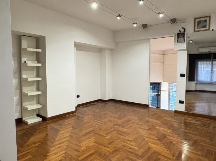 Negozio in vendita, via della Balduina  105, Balduina, Roma