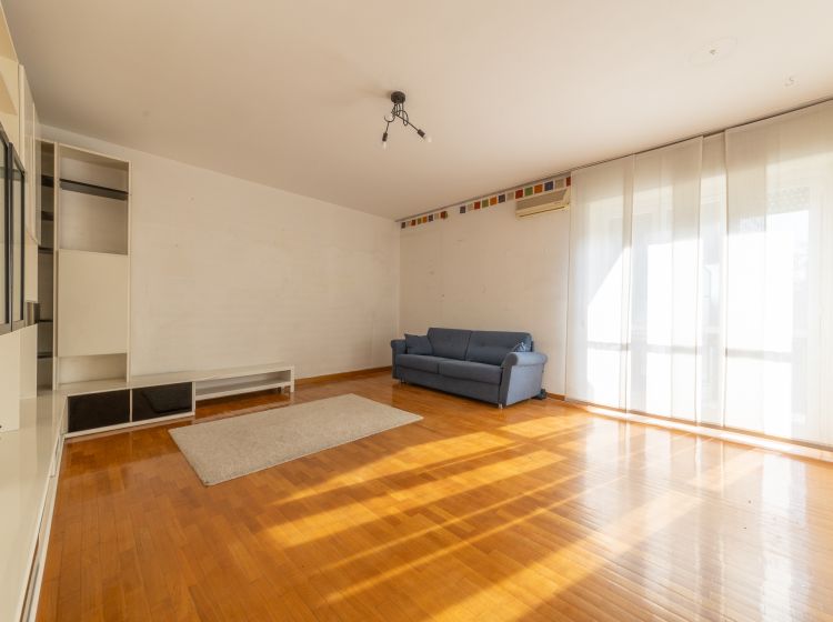 Trilocale in vendita, via Cinque Maggio  19, Viale Certosa, Milano