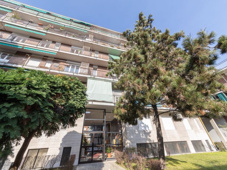 Trilocale in vendita, via Cinque Maggio  19, Viale Certosa, Milano