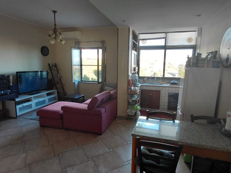 Trilocale in vendita, via Sirleto  67, Mater Domini, Catanzaro