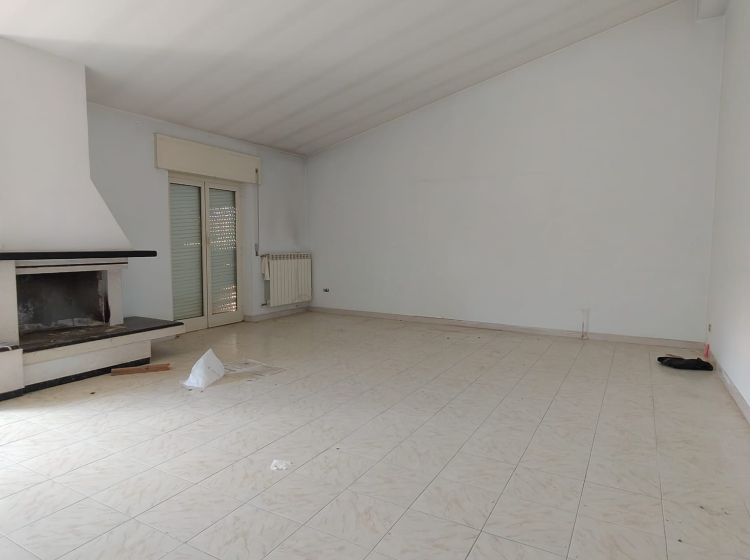 Trilocale in vendita, via Flaminia  124, Rignano Flaminio