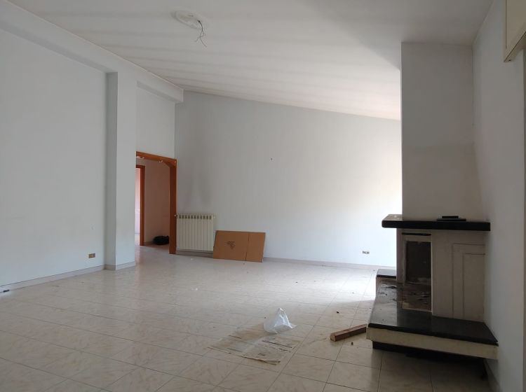 Trilocale in vendita, via Flaminia  124, Rignano Flaminio