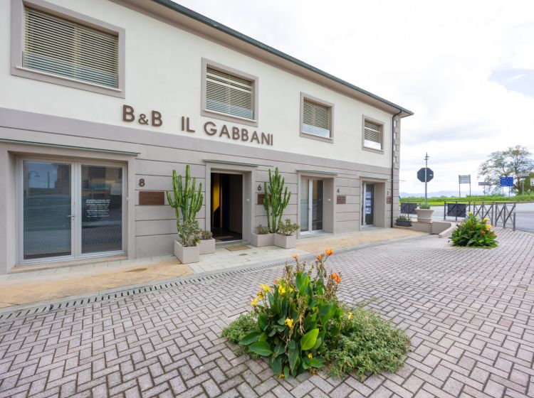 Stabile o palazzo in vendita, via Aurelia Nord  6, La California, Bibbona