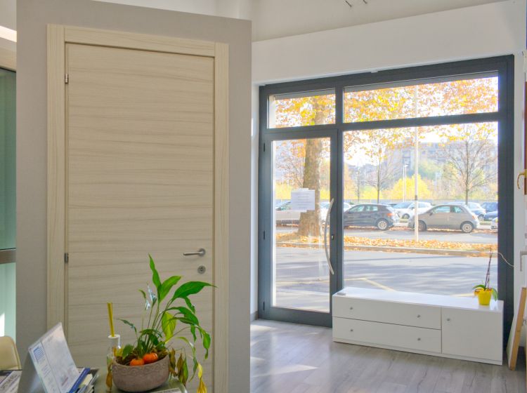 Negozio in affitto, Corso Lione  66, Torino