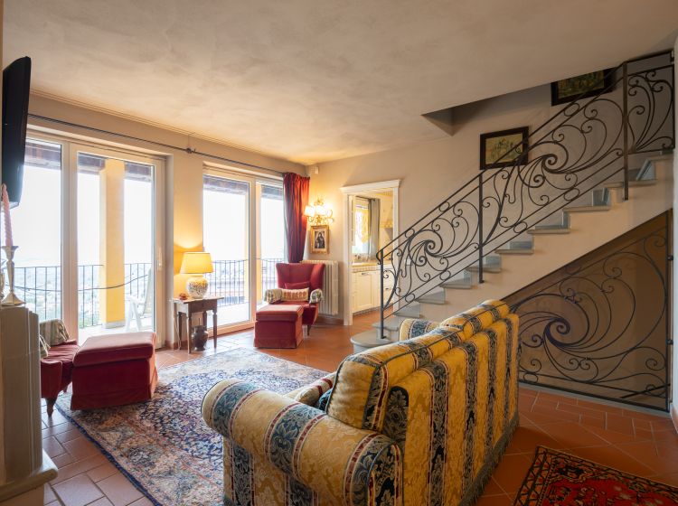 Villa in vendita, via di Fano  70, Reggello