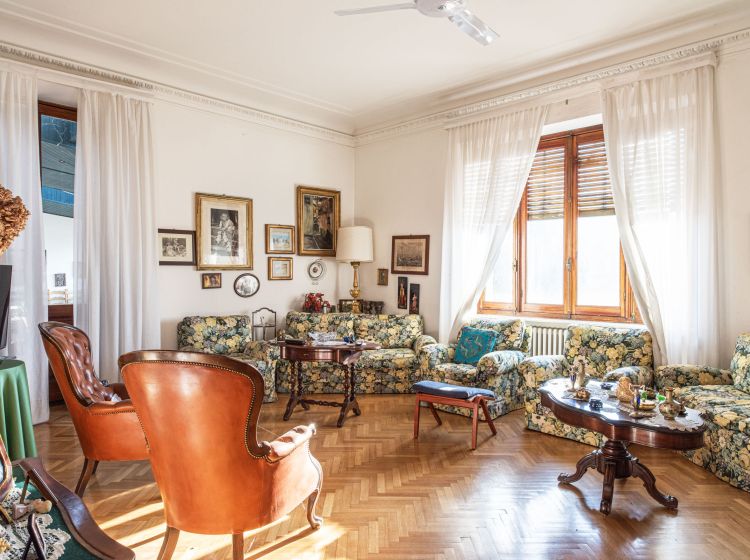 Villa in vendita, via IV Novembre  5, Varzi