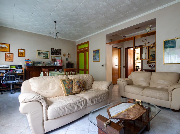 Villa in vendita, via Angitola  56, Santa Maria, Catanzaro