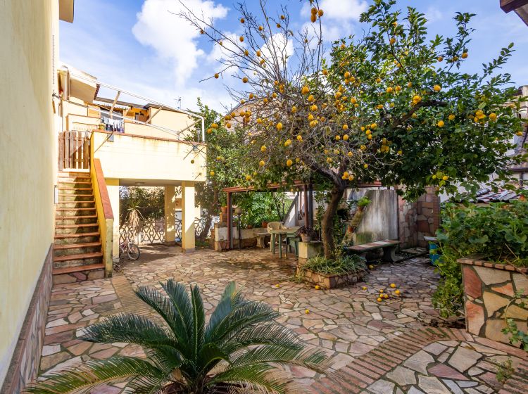 Villa in vendita, via Angitola  56, Santa Maria, Catanzaro