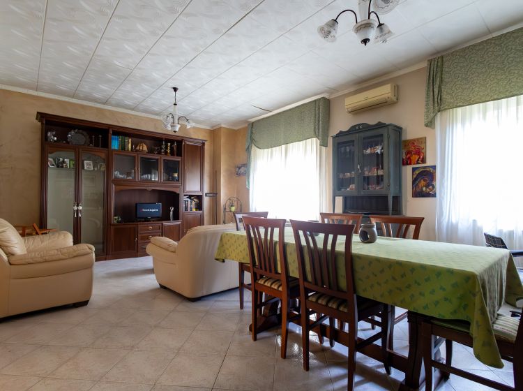 Villa in vendita, via Angitola  56, Santa Maria, Catanzaro