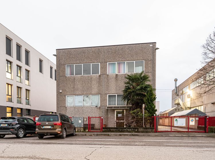 Showroom o open space in vendita, viale Finlandia  1, Ponte San Nicolò