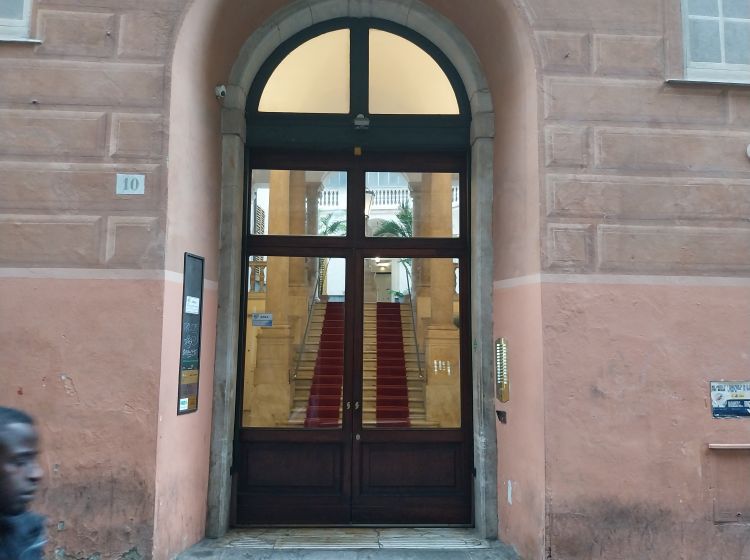 Ufficio in affitto, via del Campo  10, Centro Storico, Genova