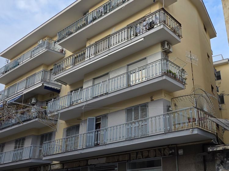 Ufficio in vendita, via Giacomo Matteotti  29, Pozzuoli