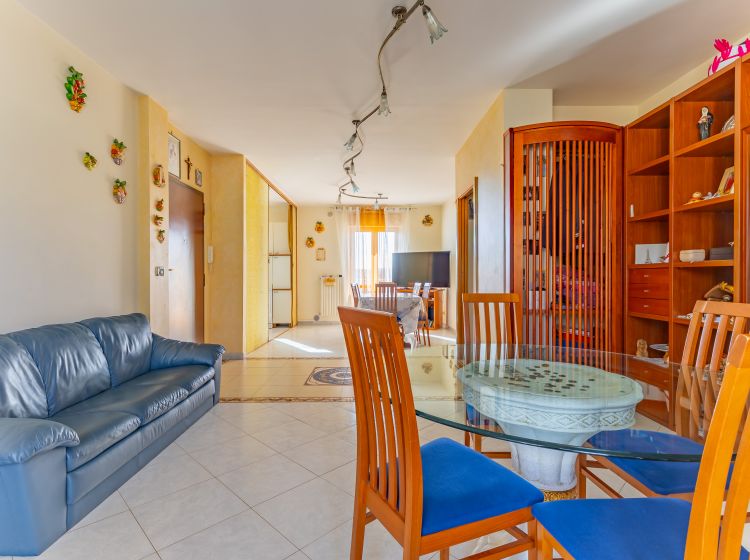 Quadrilocale in vendita, via Riccardo Lombardi  8, Grumo Appula