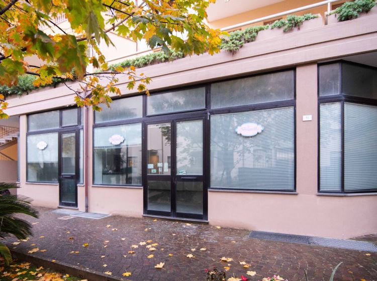 Negozio in vendita, Corso Vittorio Gui  11, Fano