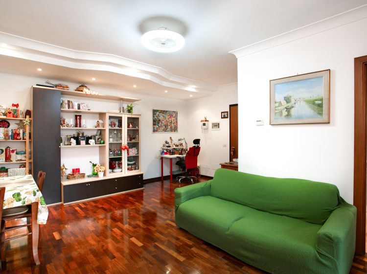 Trilocale in vendita, viale Attilio Bertolucci  105, Settecamini, Roma