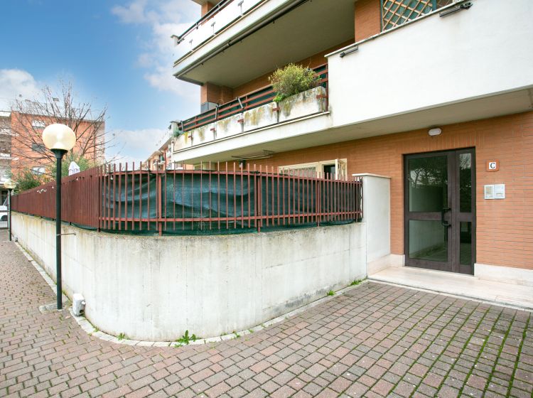 Trilocale in vendita, viale Attilio Bertolucci  105, Settecamini, Roma