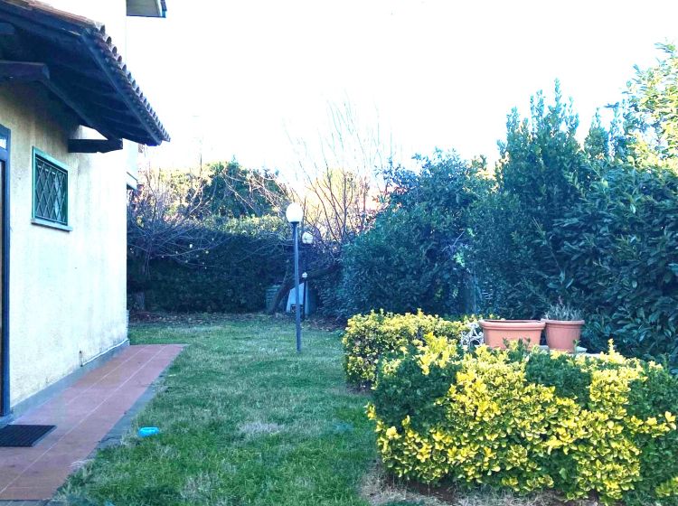 Villa in vendita, via Tommaso Albinoni  30, Valcanneto, Cerveteri