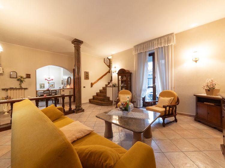 Villa in vendita, via Vittorio Alfieri  39, Cerro Maggiore