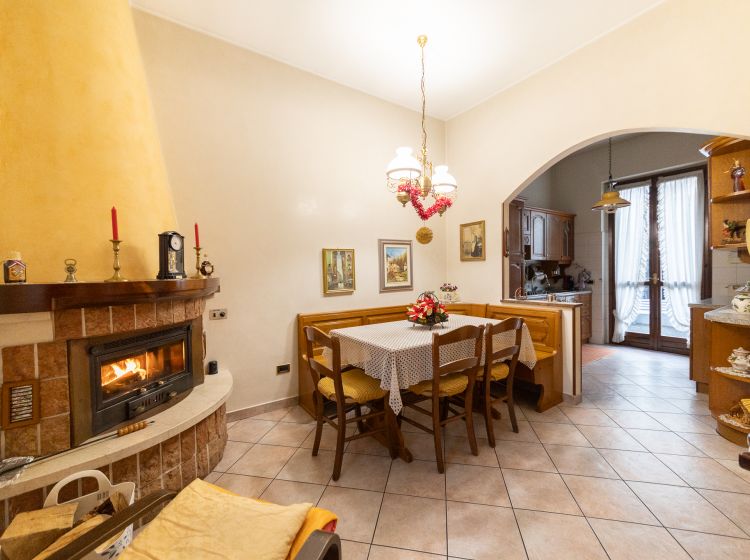 Villa in vendita, via Vittorio Alfieri  39, Cerro Maggiore