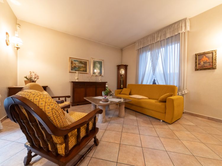 Villa in vendita, via Vittorio Alfieri  39, Cerro Maggiore