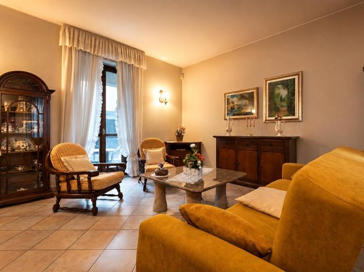 Villa in vendita, via Vittorio Alfieri  39, Cerro Maggiore