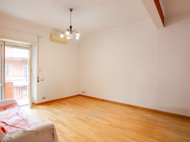 Bilocale in vendita, viale Alessandrino  304, Alessandrino, Roma