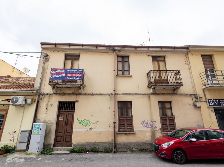 Stabile o palazzo in vendita, via Francesco Paglia  44, Stadio, Catanzaro