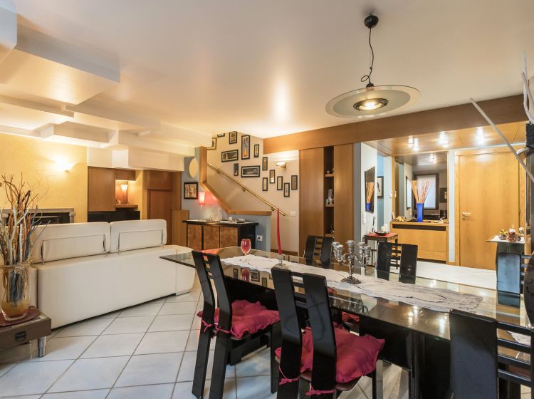 Quadrilocale in vendita, via della Vittoria  8, Bonate Sopra