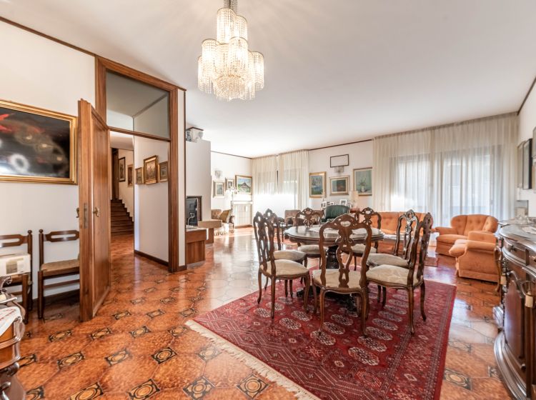 Villa in vendita, via Torino  20, Tencarola, Selvazzano Dentro
