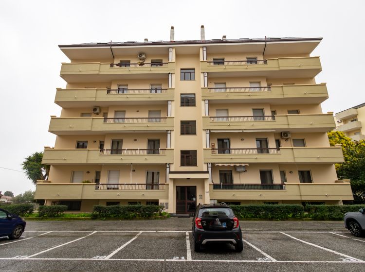 Quadrilocale in vendita, via Nicola Misasi  76 a, Mater Domini, Catanzaro