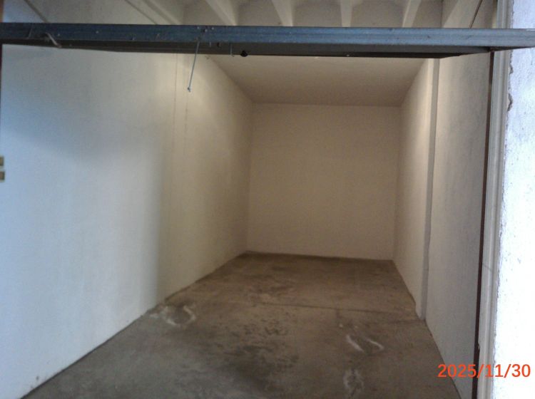 Box / Garage in vendita, viale Montello  13, Centro storico, Mantova