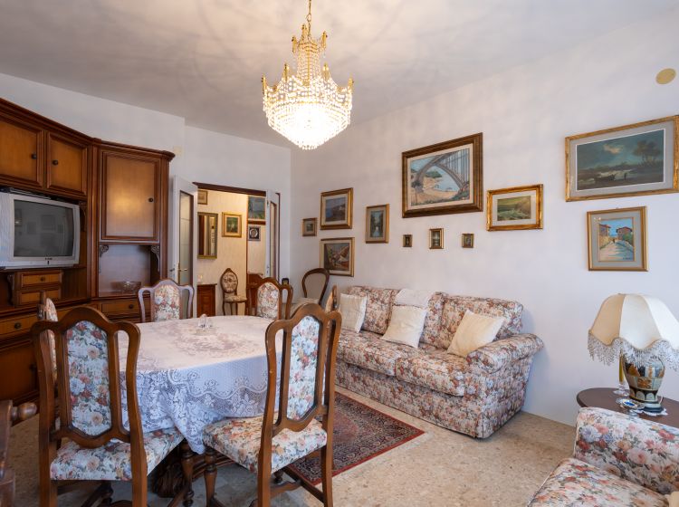 Trilocale in vendita, via Marco Mastacchi  238, Livorno