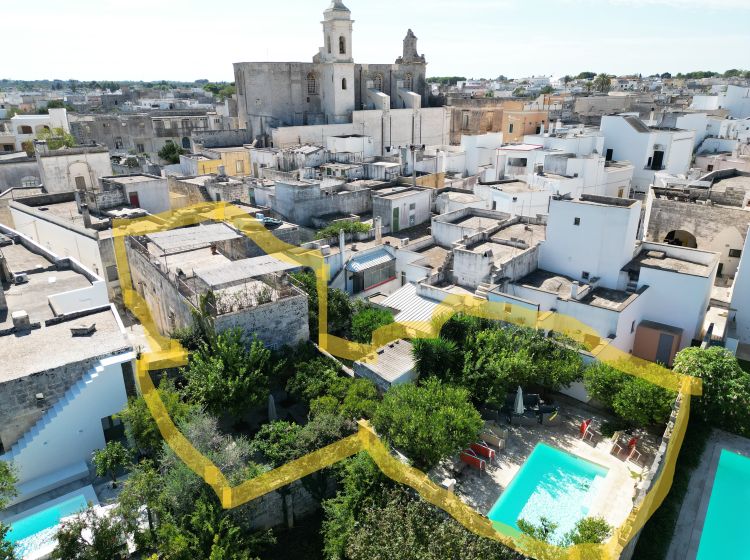 Albergo in vendita, via Congregazione  23, Spongano