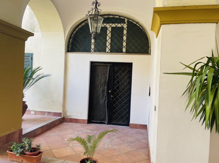 Negozio in vendita, via Costantino Astarita  43, Pagani