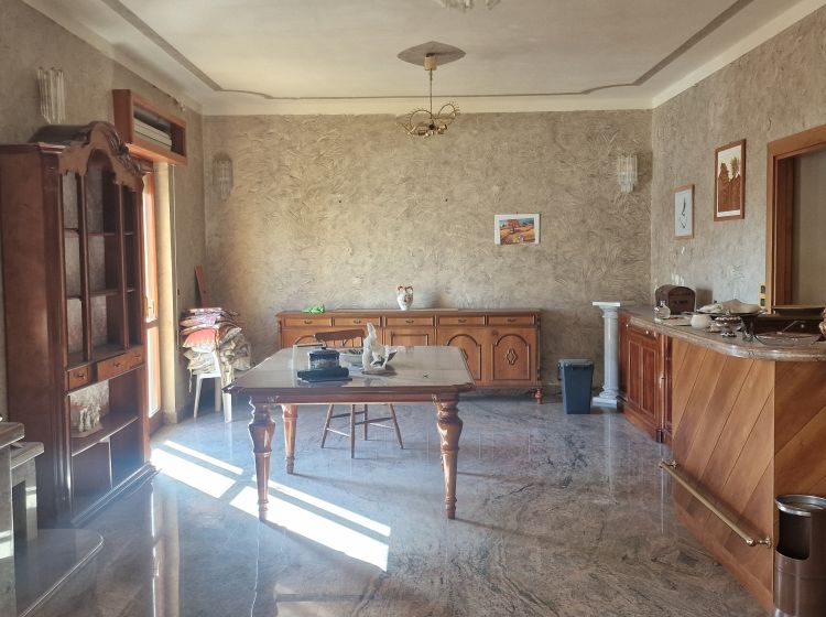 Ufficio in affitto, via Mazzini  73, Montepaone Lido, Montepaone