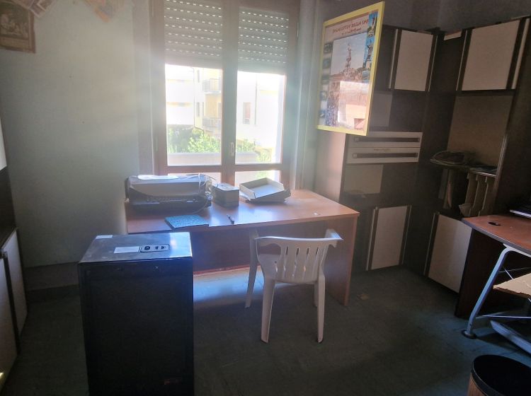 Studio in affitto, via Mazzini  73, Montepaone Lido, Montepaone