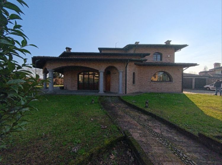Villa in vendita, via I. Rabin  59, Casalpusterlengo