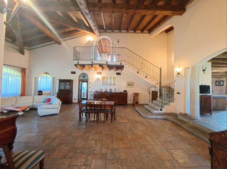 Villa in vendita, via I. Rabin  59, Casalpusterlengo