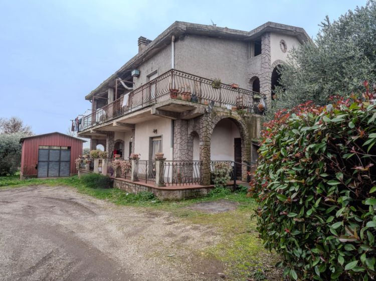 Villa in vendita, Sudano  Vignanello VT  Italia, Vignanello