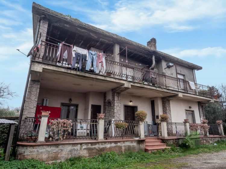 Villa in vendita, Sudano  Vignanello VT  Italia, Vignanello