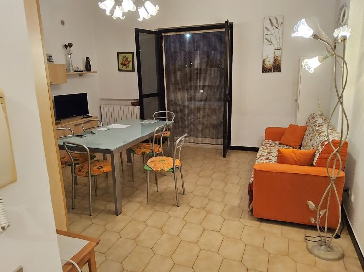 Bilocale in vendita, viale Europa, Siderno