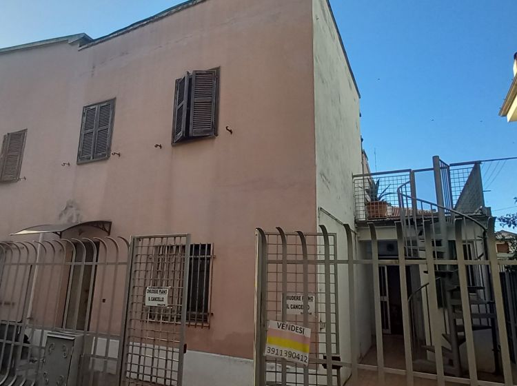 Appartamento in vendita, via Raffaello Sanzio  106, Senigallia