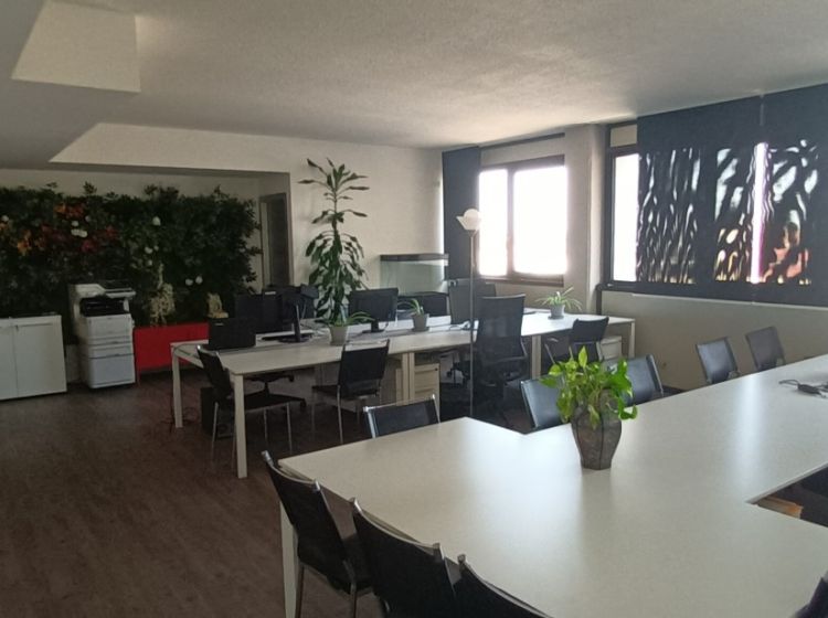 Ufficio in affitto, via Lisbona  10, Camin, Padova