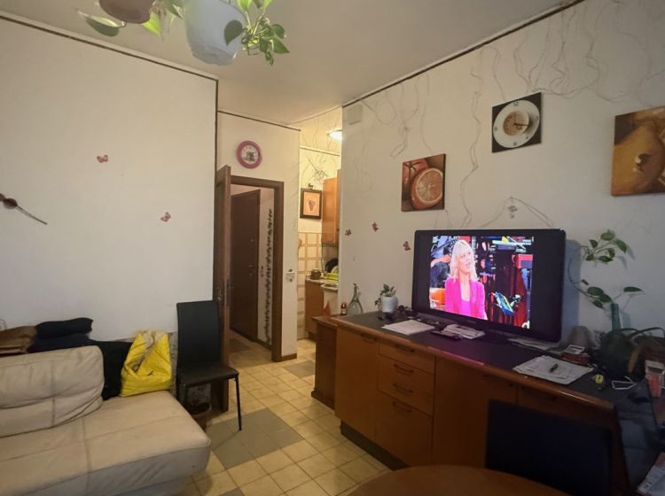 Bilocale in vendita, via Agostino Paradisi  16, Reggio Emilia