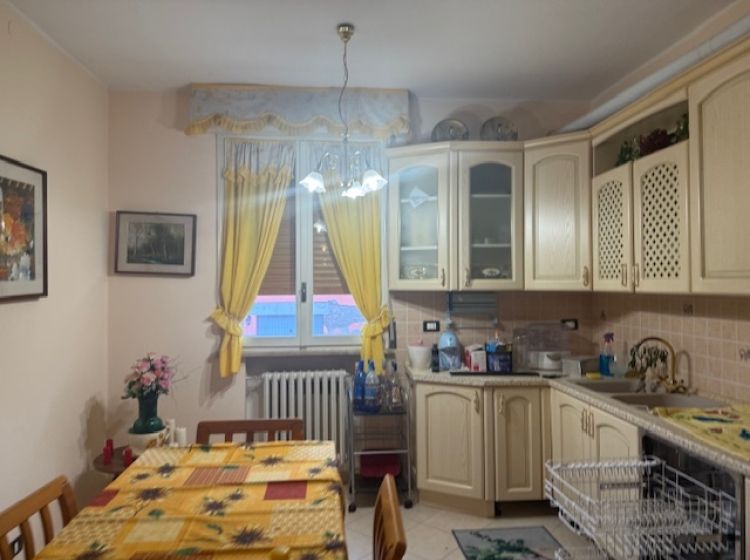 Villa in vendita, via Giuseppe Mazzini, Cadelbosco Di Sopra