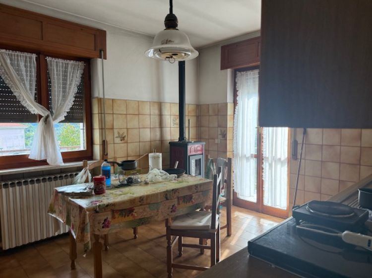 Terratetto unifamiliare in vendita, via Terroni Domenico, Borgo Val Di Taro