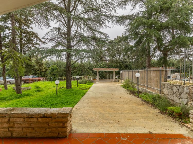 Villa in vendita, via Pedali della Murgia  39, Toritto