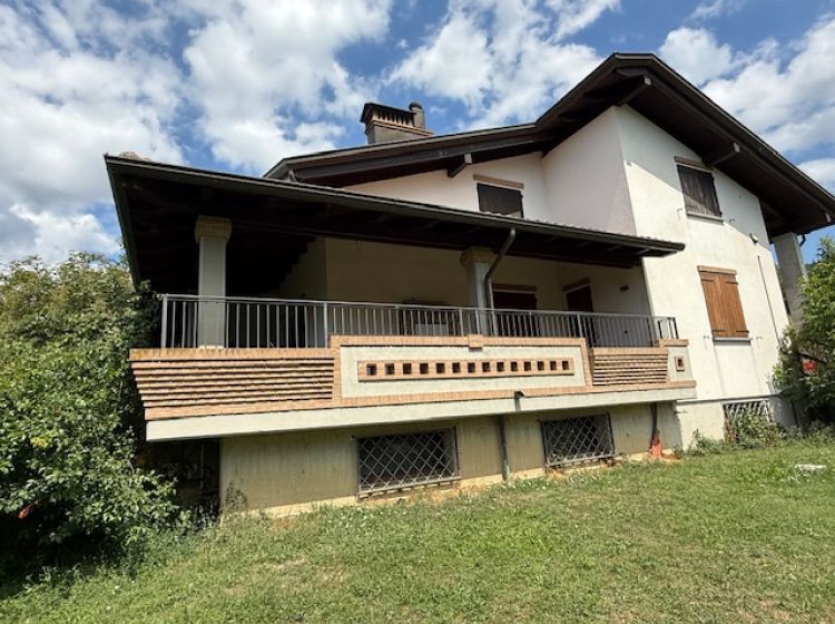 Villa in vendita, LOCALITA' GOTRA, Albareto