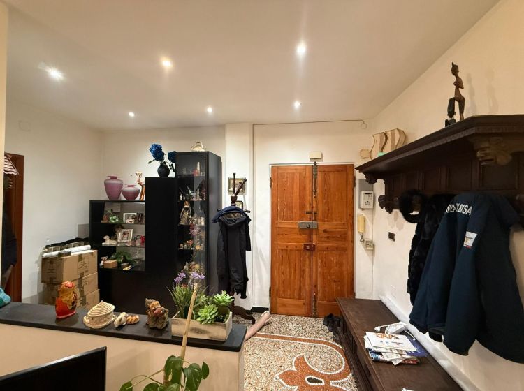 Bilocale in affitto, via Piacenza  11, Molassana, Genova